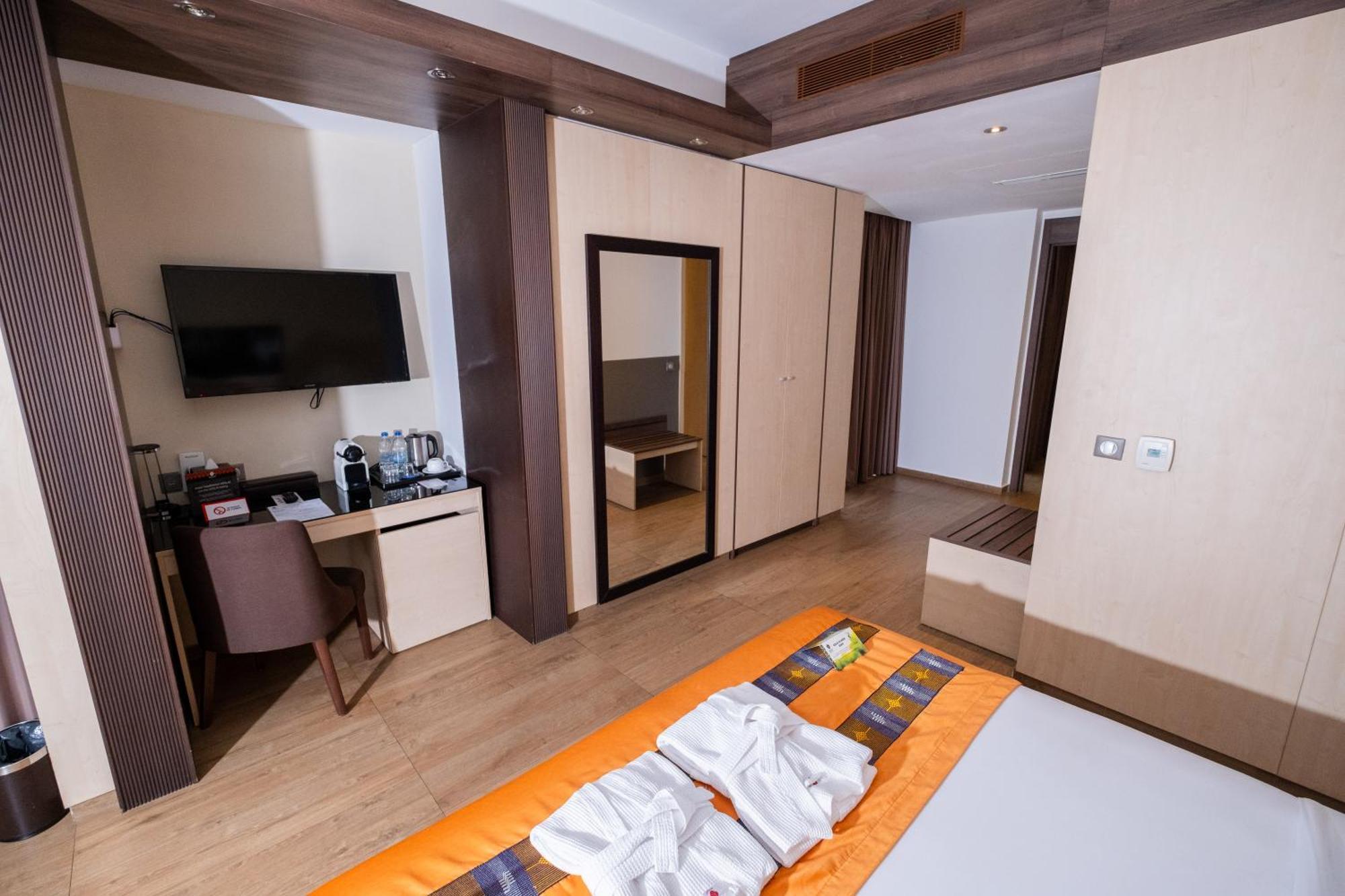 Azalaï Hôtel Abidjan Kültér fotó