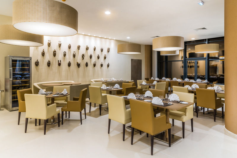 Azalaï Hôtel Abidjan Kültér fotó